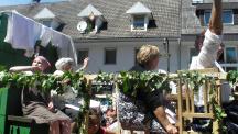 Tracht_2011(100)-small_1.jpg