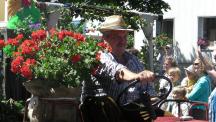 Tracht_2011(129)-small_1.jpg