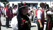 Tracht_2011(220)-small_1.jpg