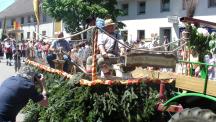 Tracht_2011(34)-small_1.jpg